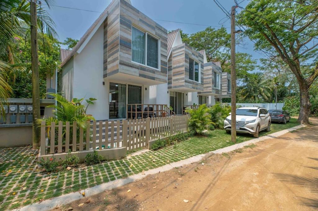 Cozy Beach Villa At The Shores 5 Minutes From The Beach เวสต์เอนด์ ภายนอก รูปภาพ